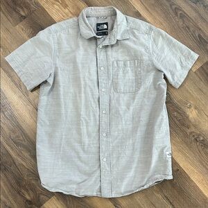The North Face Mens Button Up Shirt Sz M Short Sleeve Gray light striped Shirt